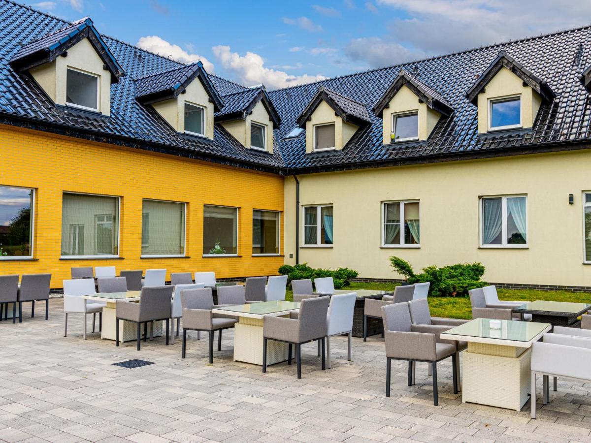 Pensjonat Zielone Wzgorze Lipiany Exterior photo